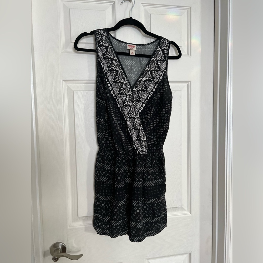 Mossimo Supply co. Womens Romper Black and White Sleeveless Size Medium